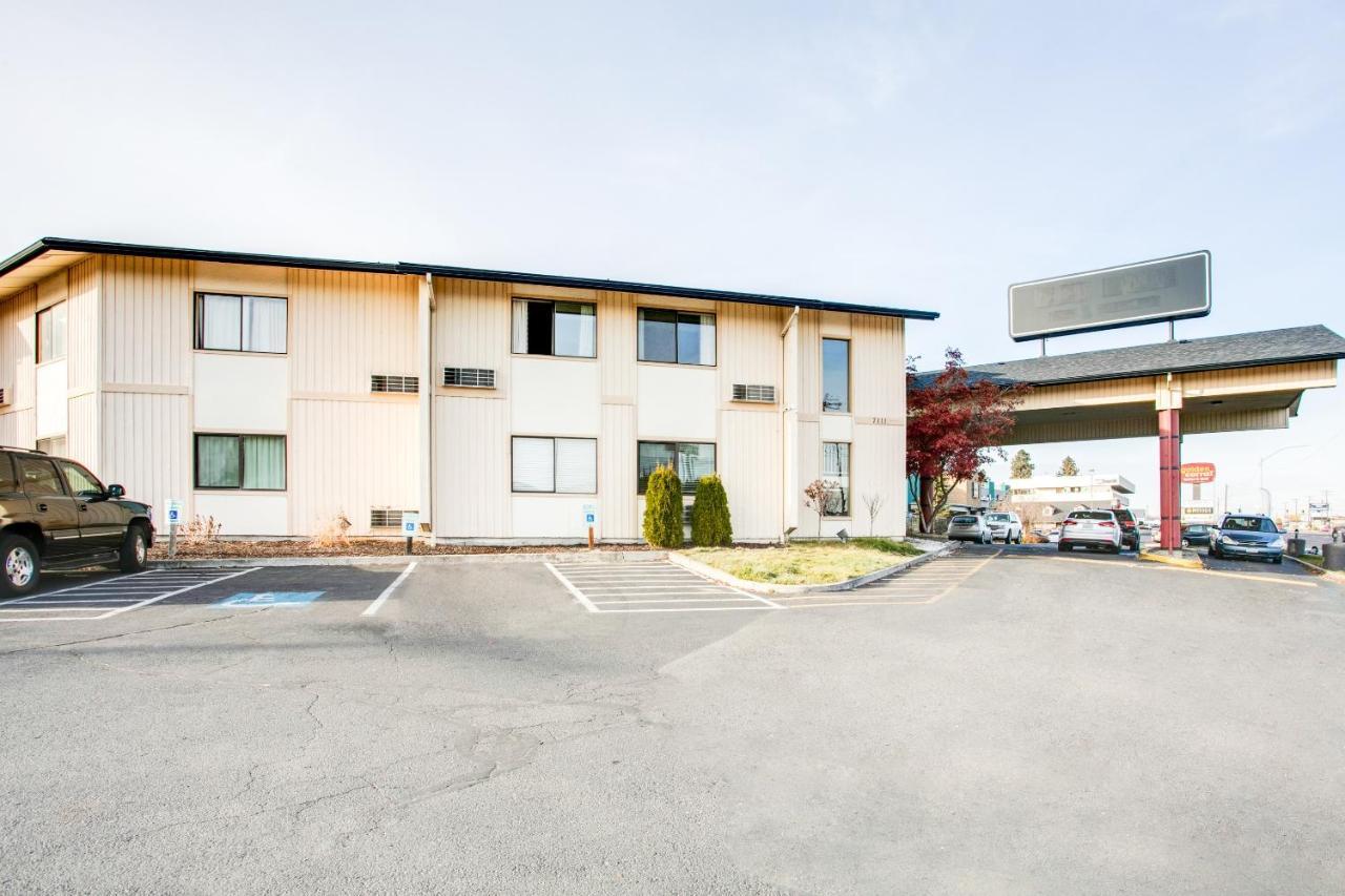 Oyo Hotel Spokane North Екстериор снимка