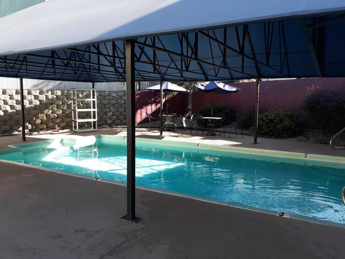 Oyo Hotel Spokane North Екстериор снимка