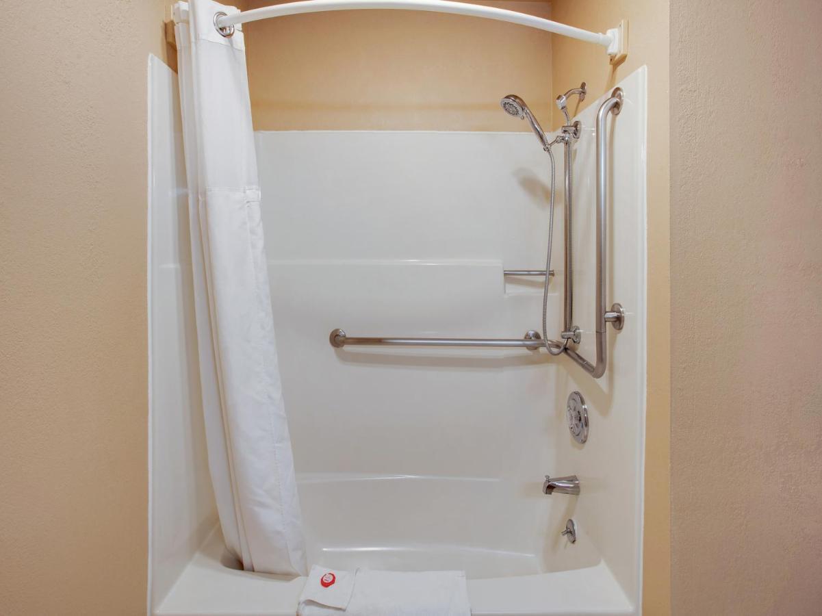 Oyo Hotel Spokane North Екстериор снимка